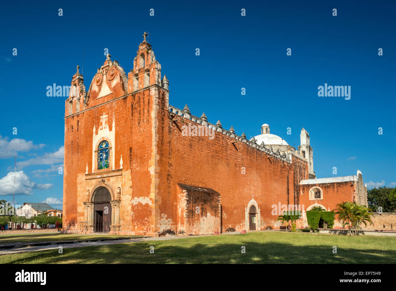Iglesia de San Antonio de Padua, 16th century, Spanish Colonial style church in Ticul, Ruta Puuc, Yucatan state, Mexico Stock Photo