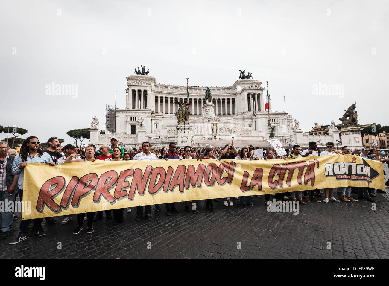 Rome, Italy. 14th May, 2015. Demonstrators gather to take part in a protest calling for an end to evictions, fairer rents and more housing in Rome. © Giuseppe Ciccia/Pacific Press/Alamy Live News Stock Photo