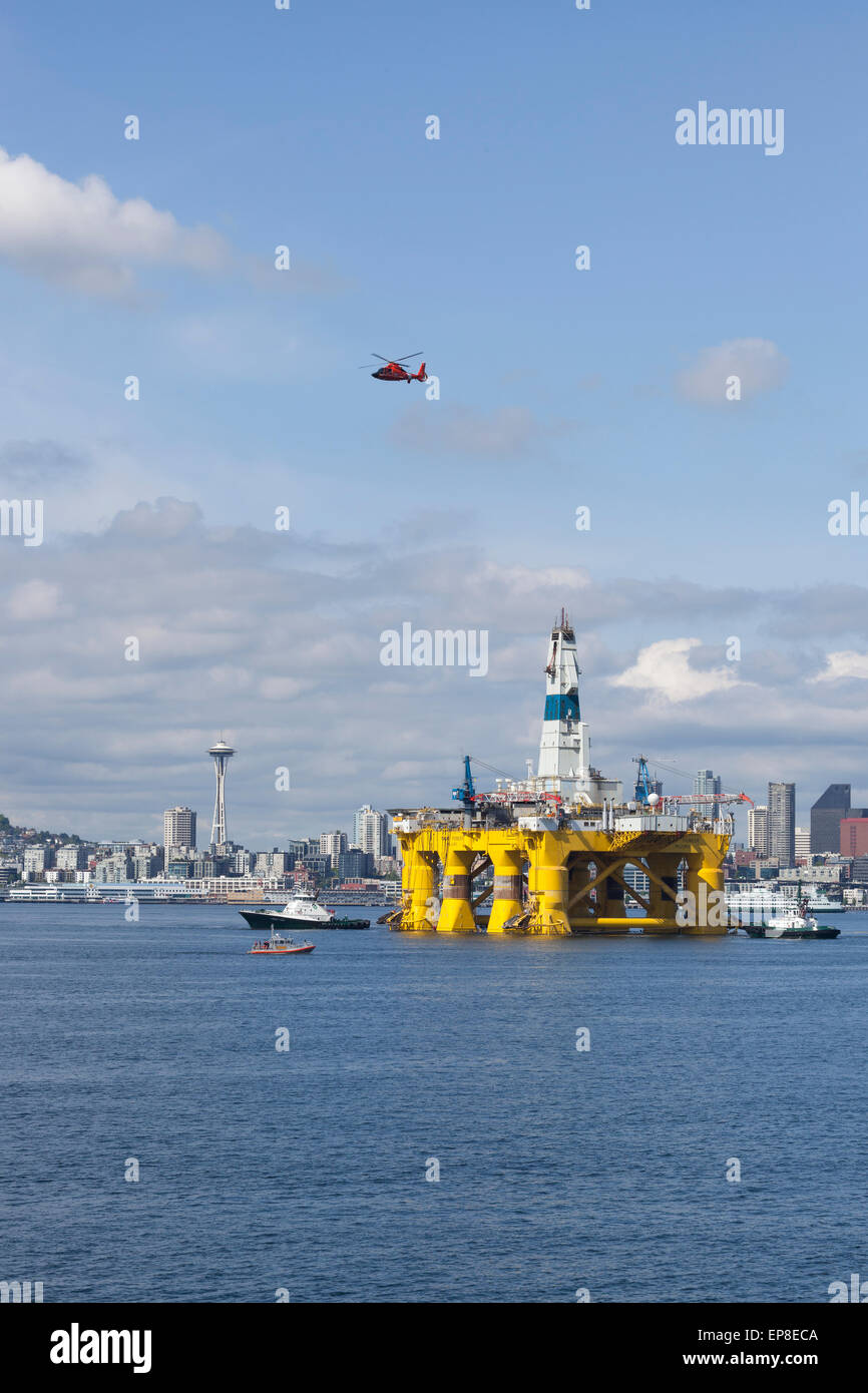 Oil Rig Shell Seattle Seattle terminal 5 hi-res stock photography and images - Alamy