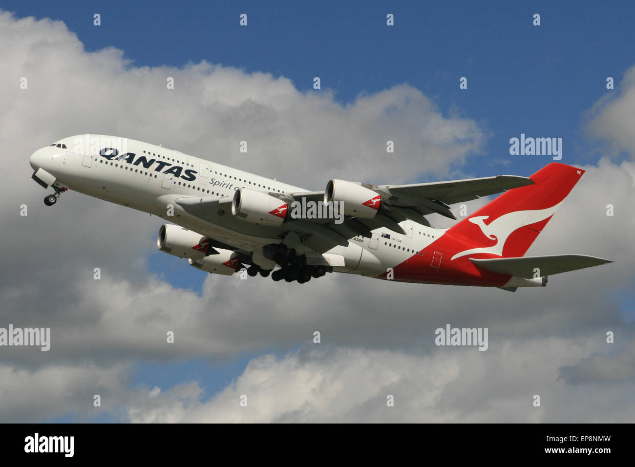 Egyptair a330 hi-res stock photography and images - Alamy