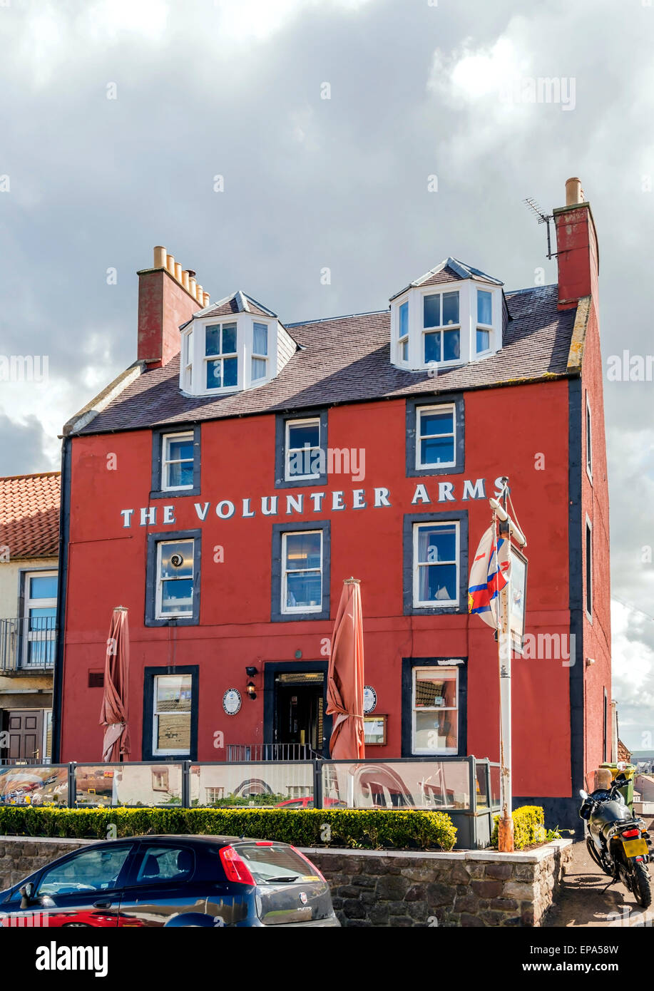 The Volunteer Arms public house pub near the harbour in Dunbar, East Lothian, Scotland. Stock Photo
