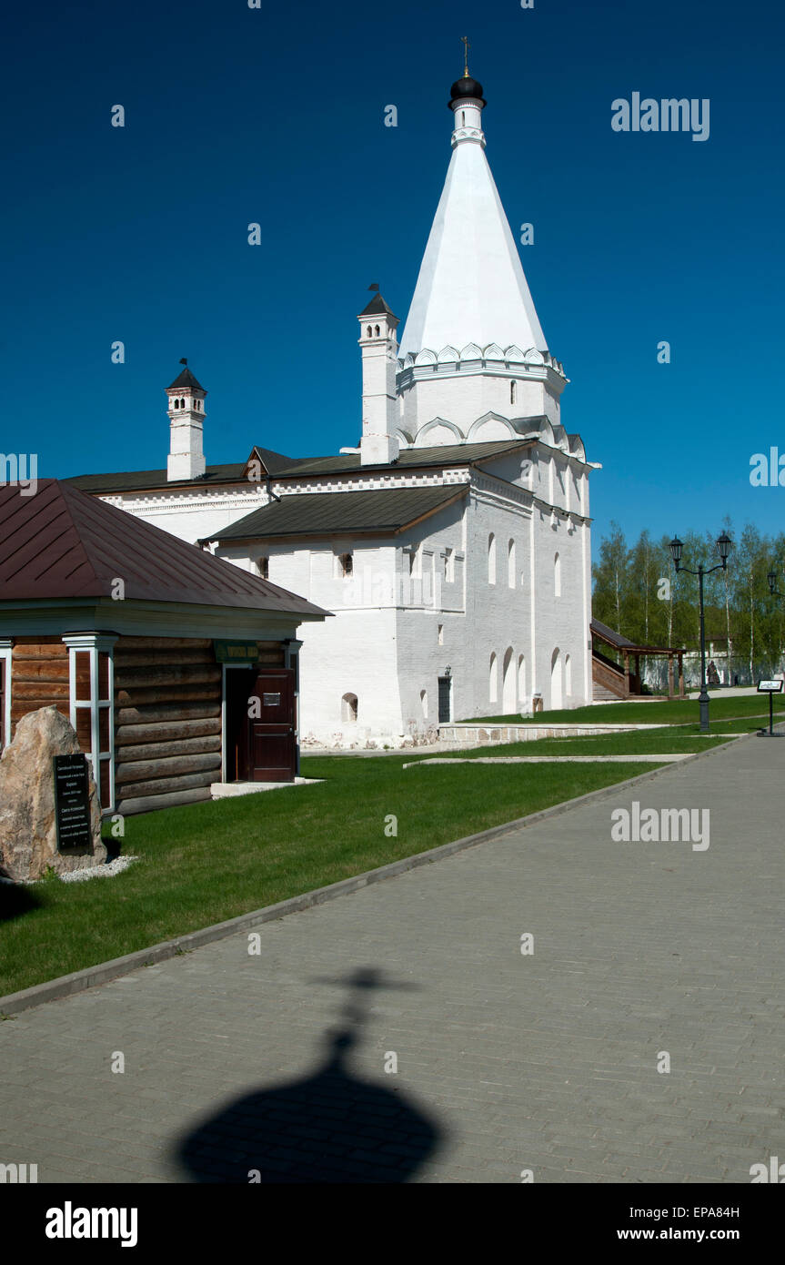 Staritsky Holy Dormition monastery, Russia, Tver region: Church shop and the Church of the presentation of the blessed virgin Ma Stock Photo
