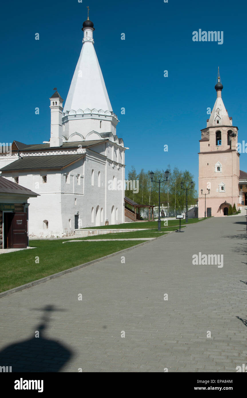 Staritsky Holy Dormition monastery, Russia, Tver region: Church shop and the Church of the presentation of the blessed virgin Ma Stock Photo