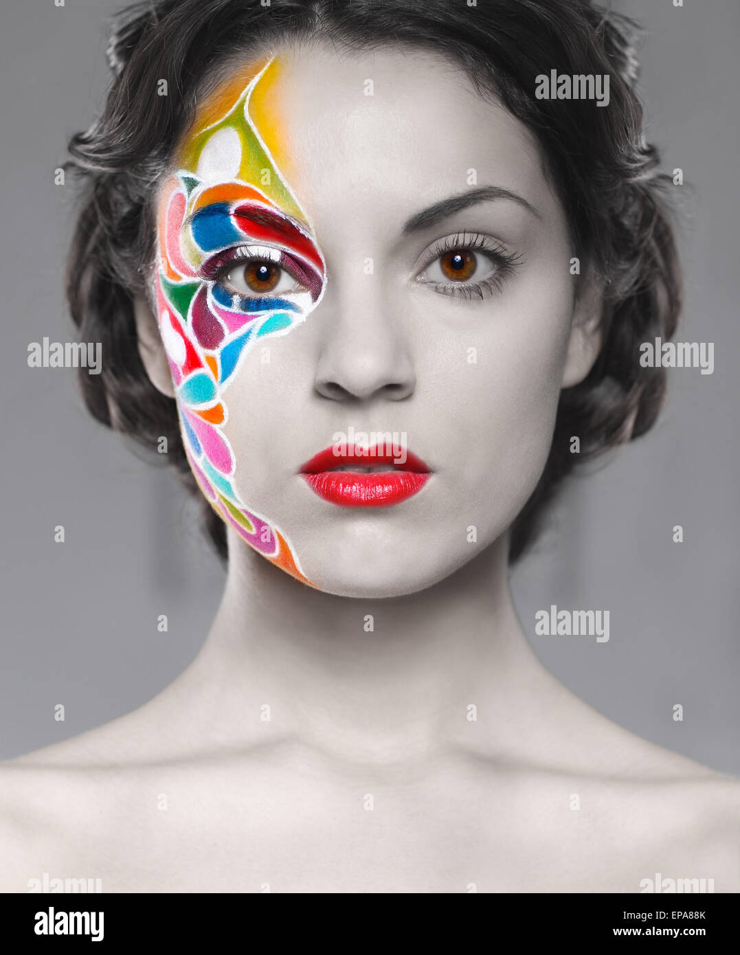 Beautiful young model with bright make up Stock Photo - Alamy