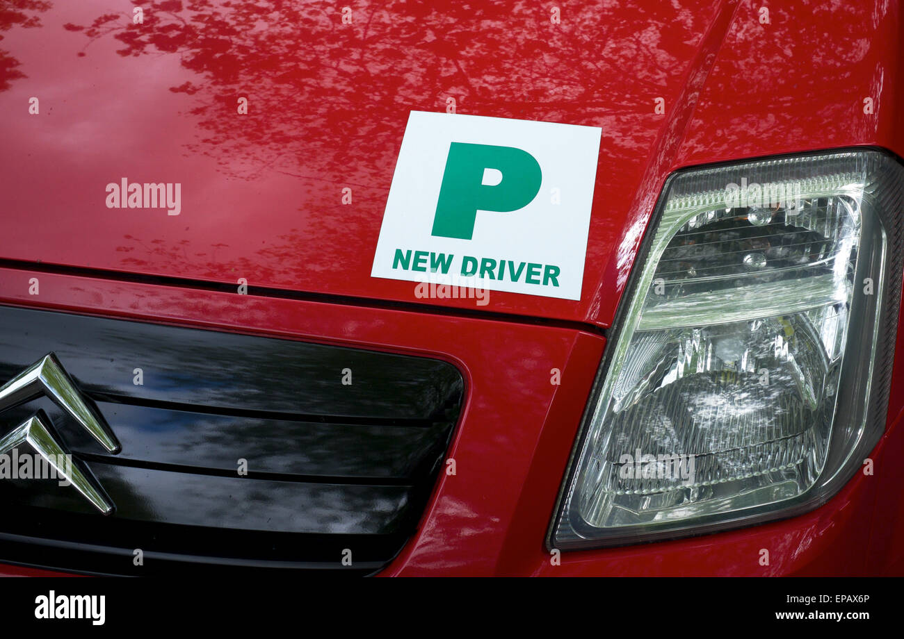 a citroen car has a 'P' plate indicating that the driver has