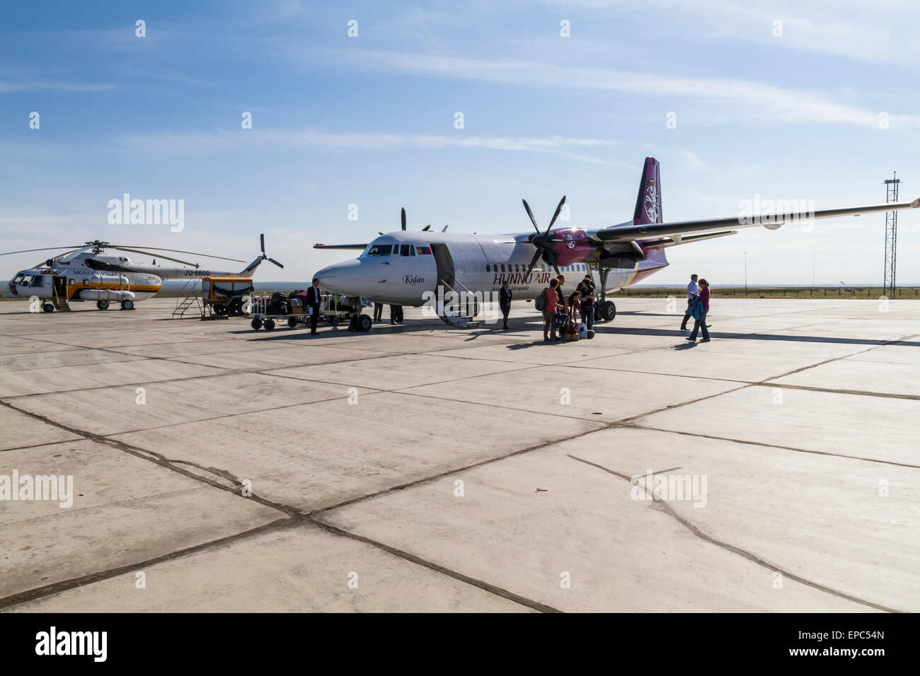 Hunnu Air Fokker F50 at Gurvan Saikhan Airport, Dalanzadgad, South Gobi Province, Mongolia Stock Photo