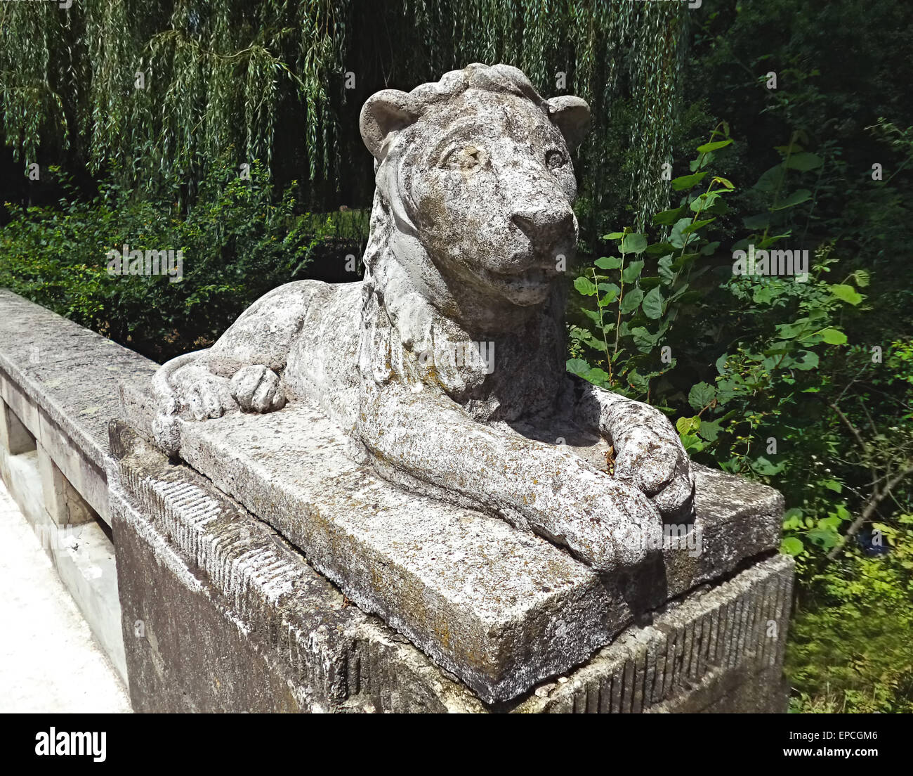 Statue stone sculpture on hi-res stock photography and images - Alamy