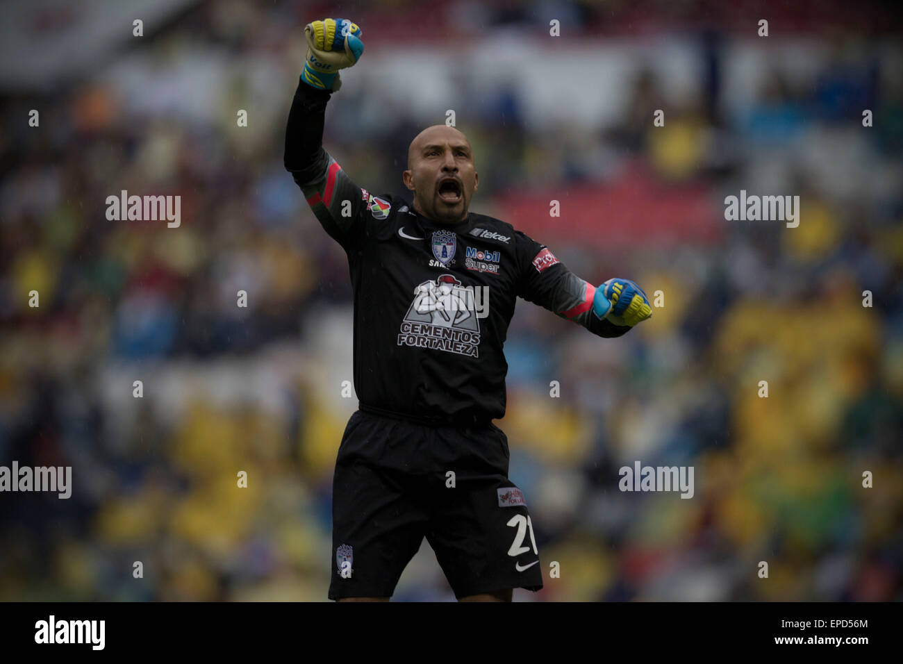 Mexico City, Mexico. 16th May, 2015. Pachuca's goalkeeper Oscar Perez celebrates a score during the second quarterfinal match of 2015 Closing Tournament of MX League against America, in the Azteca Stadium, in Mexico City, capital of Mexico, on May 16, 2015. © Alejandro Ayala/Xinhua/Alamy Live News Stock Photo
