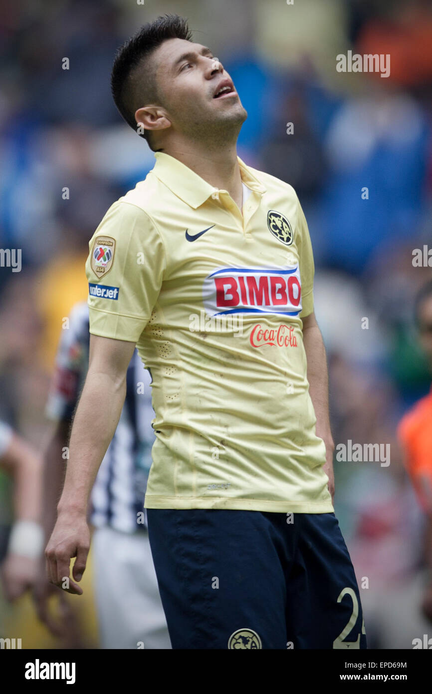 Mexico City, Mexico. 16th May, 2015. America's Oribe Peralta reacts during the second quarterfinal match of 2015 Closing Tournament of MX League against Pachuca, in the Azteca Stadium, in Mexico City, capital of Mexico, on May 16, 2015. America lost the game 3-4 (5-7). © Alejandro Ayala/Xinhua/Alamy Live News Stock Photo