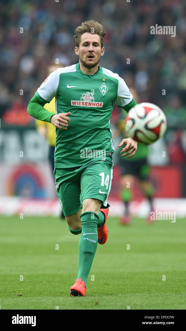 Bremen, Germany. 16th May, 2015. Bremen's Izet Hajrovic in action during the Bundesliga soccer match Werder Bremen vs Borussia Moenchengladbach in Bremen, Germany, 16 May 2015. Credit:  dpa picture alliance/Alamy Live News Stock Photo