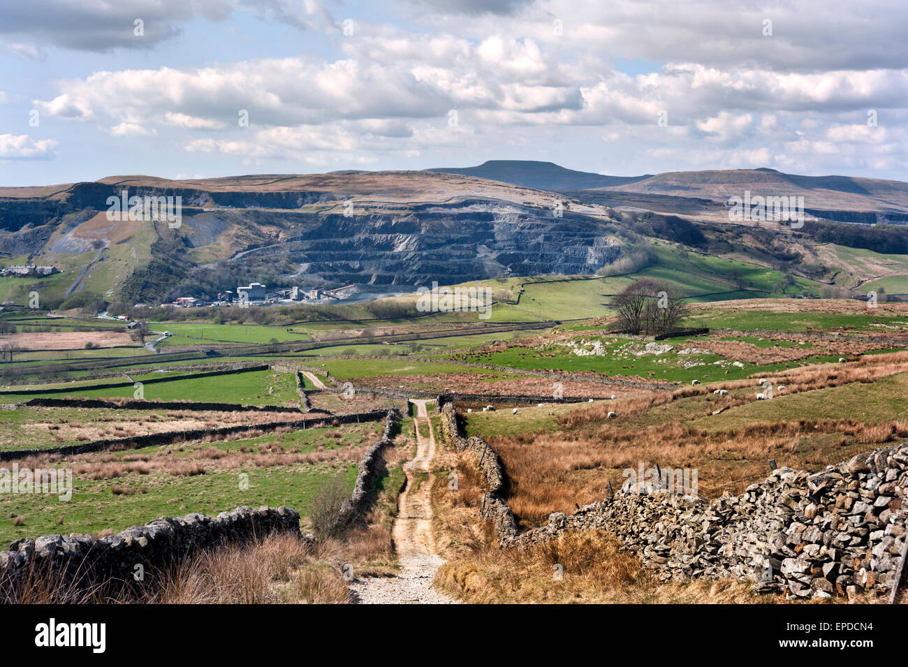 View of Arcow Quarry, Helwith Bridge, Yorkshire Dales National Park, with Ingleborough hill on the horizon. Stock Photo