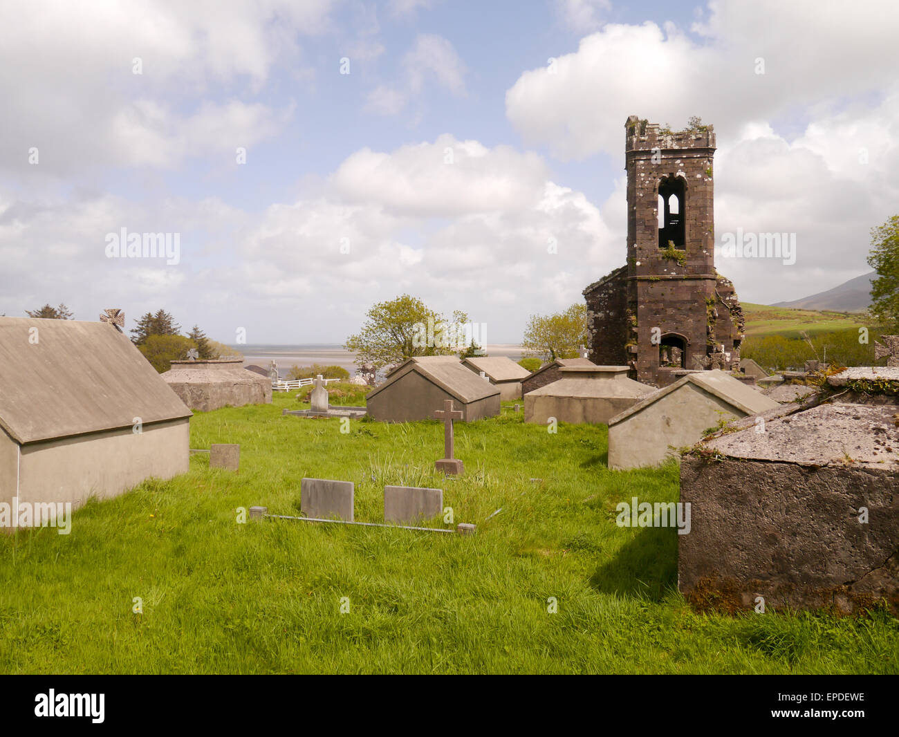 The old ruined church and burial ground at Cloghane on the Dingle Peninsular, County Kerry, Ireland Stock Photo