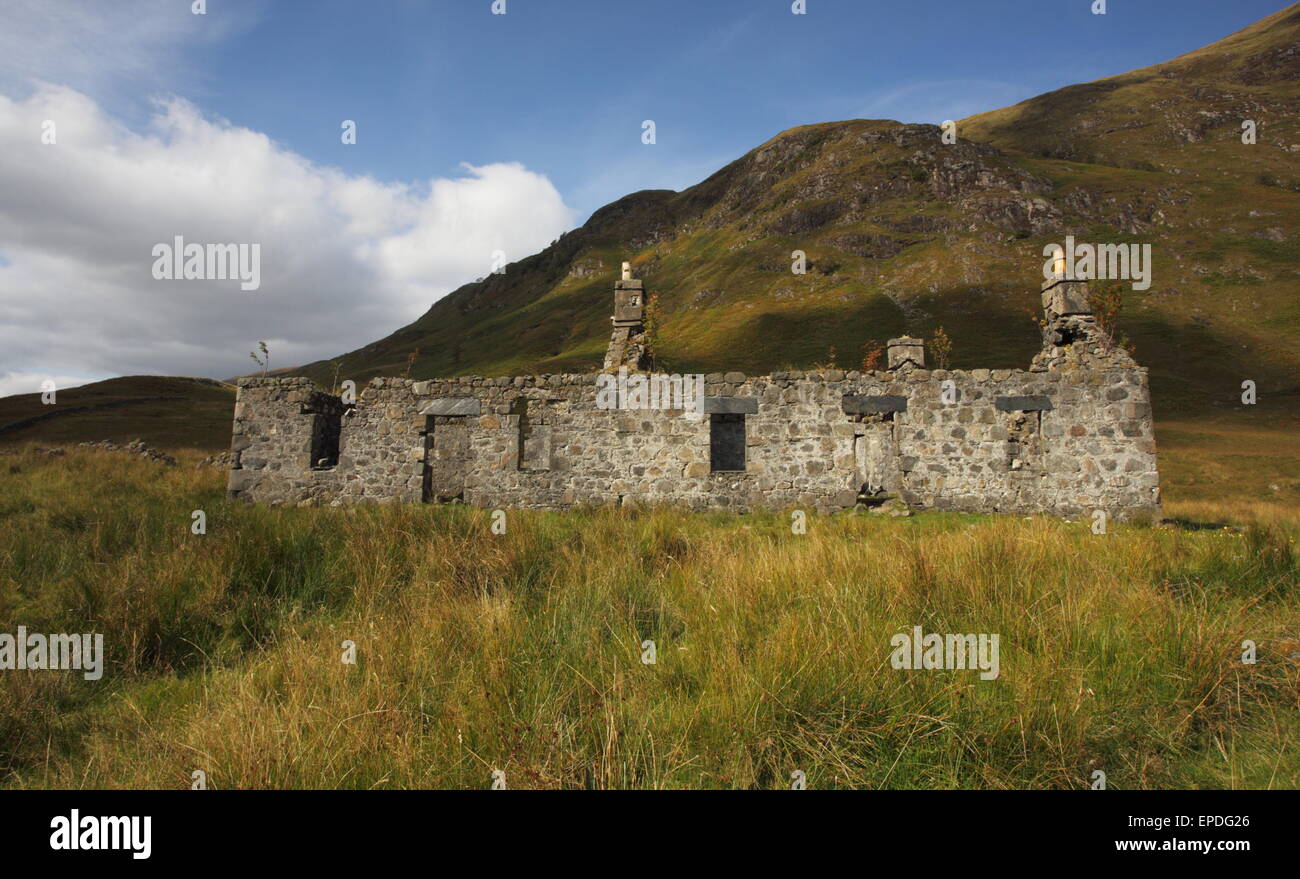 an-abandoned-house-in-the-scottish-highlands-hi-res-stock-photography