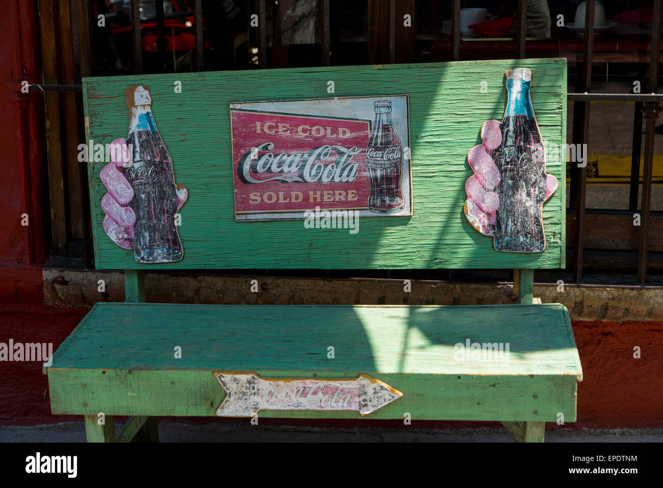 Green coca cola hi-res stock photography and images - Alamy