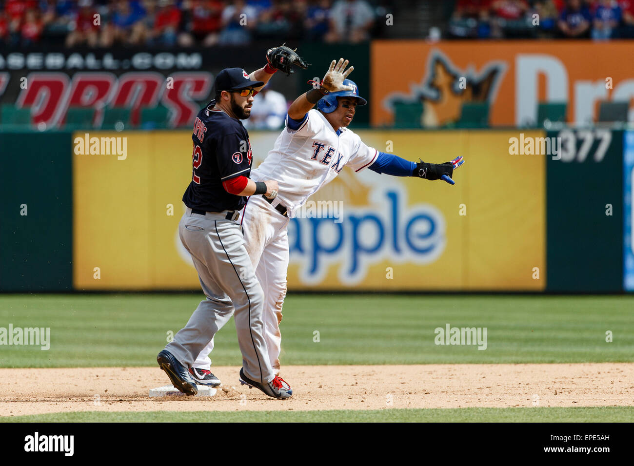 Arlington, Texas, USA. 17th May, 2015. Texas Rangers center fielder ...