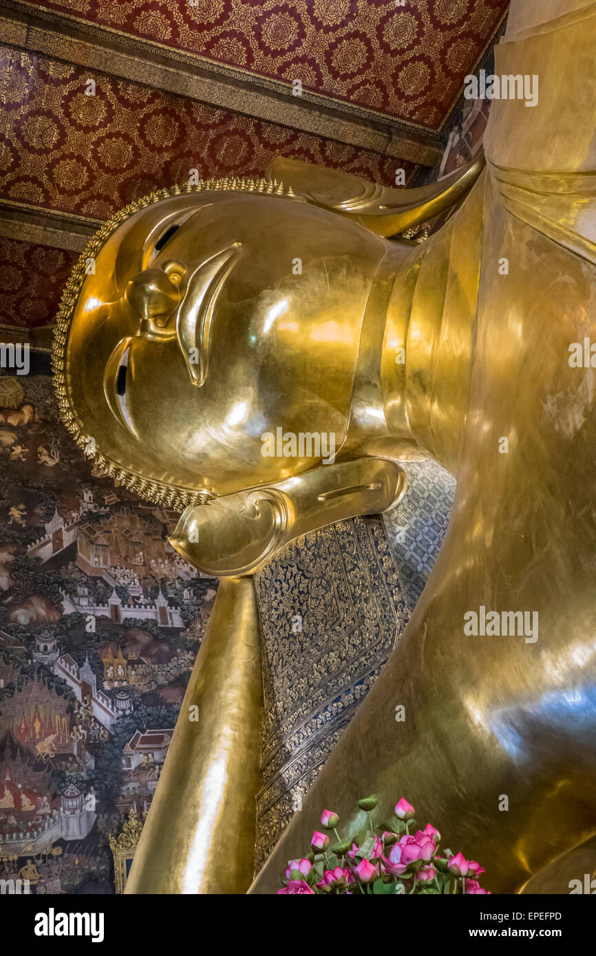 Reclining Buddha in Wat Pho Temple, Bangkok, Thailand, Asia Stock Photo ...