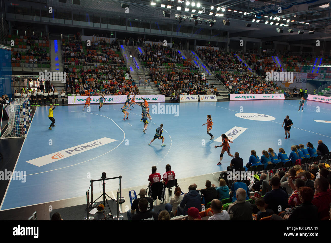 Lubin, Poland. 17th May, 2015. Final match of PGNiG Polish Cup Women in handball. Match between KGHM Metraco Zaglebie Lubin - Vistal Gdynia 18:26 Credit:  Piotr Dziurman/Alamy Live News Stock Photo