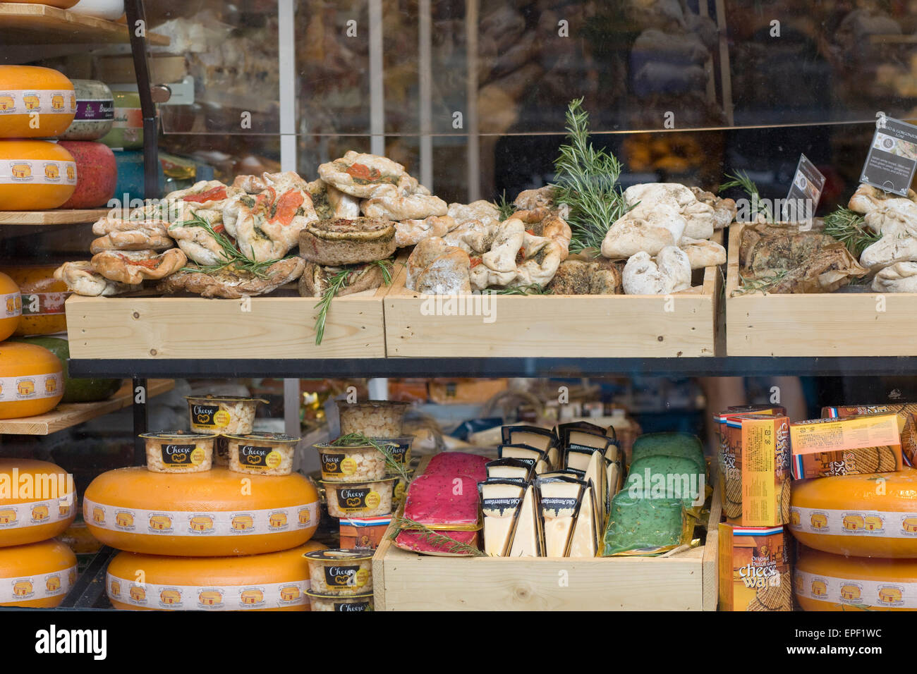 Round Edam Cheese in the village of Edam in Holland Stock Photo Alamy