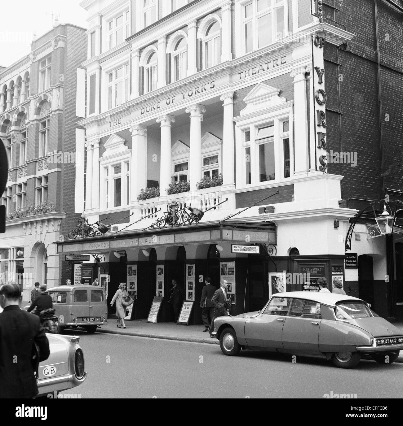 The Duke of Yorks theatre in the West End, central London. 18th July 1960 Stock Photo - Alamy
