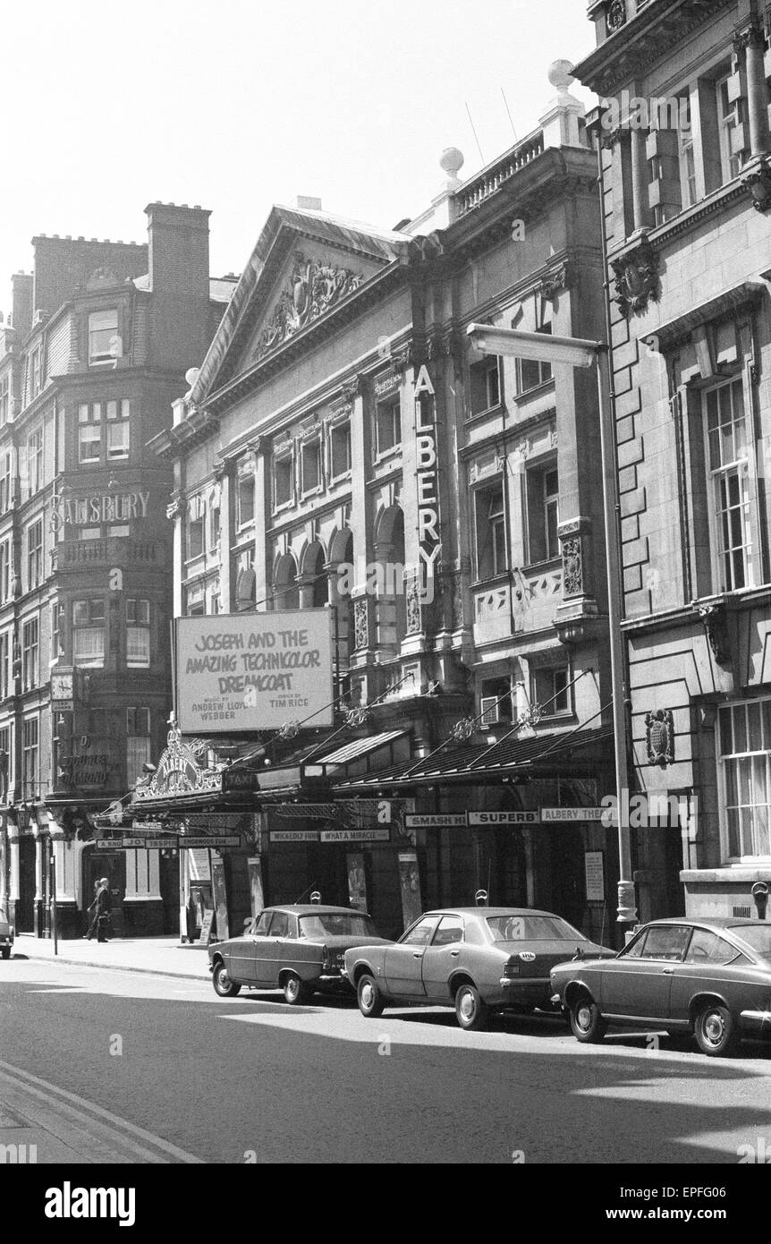 St martins theatre london hires stock photography and images Alamy