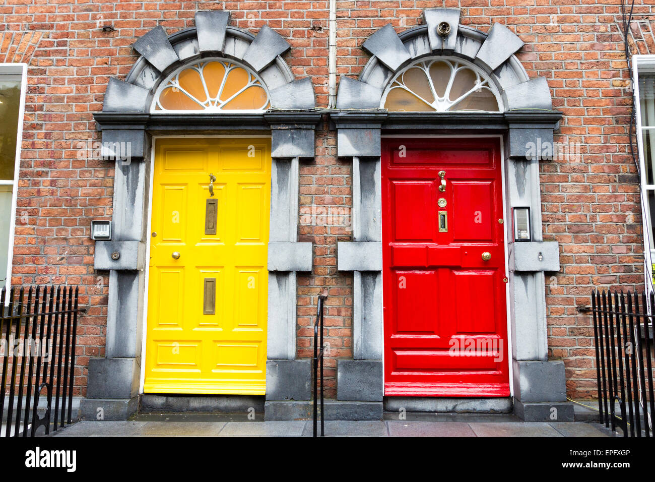 Front doors arch hires stock photography and images Alamy