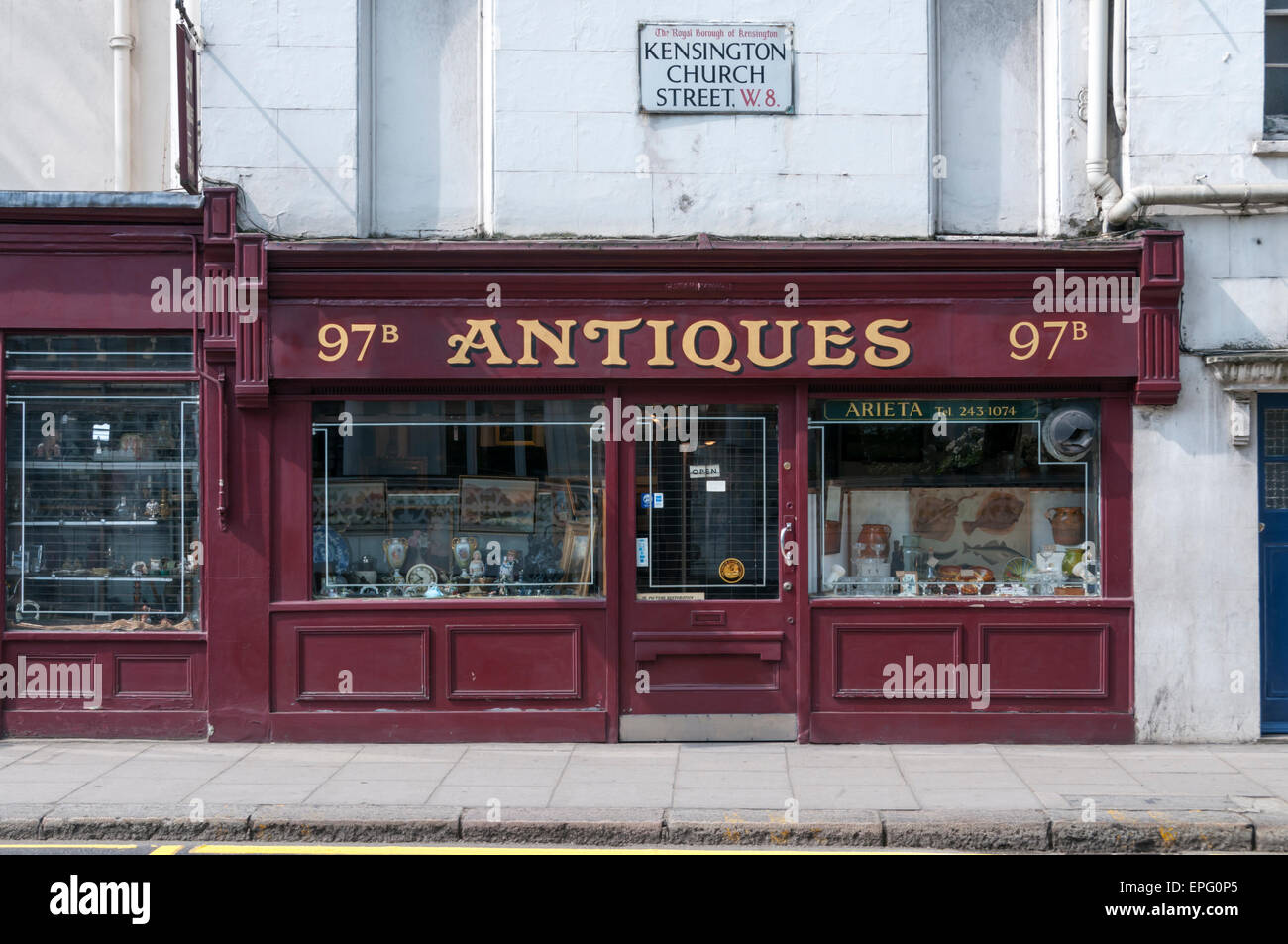 Antiques kensington church street hires stock photography and images