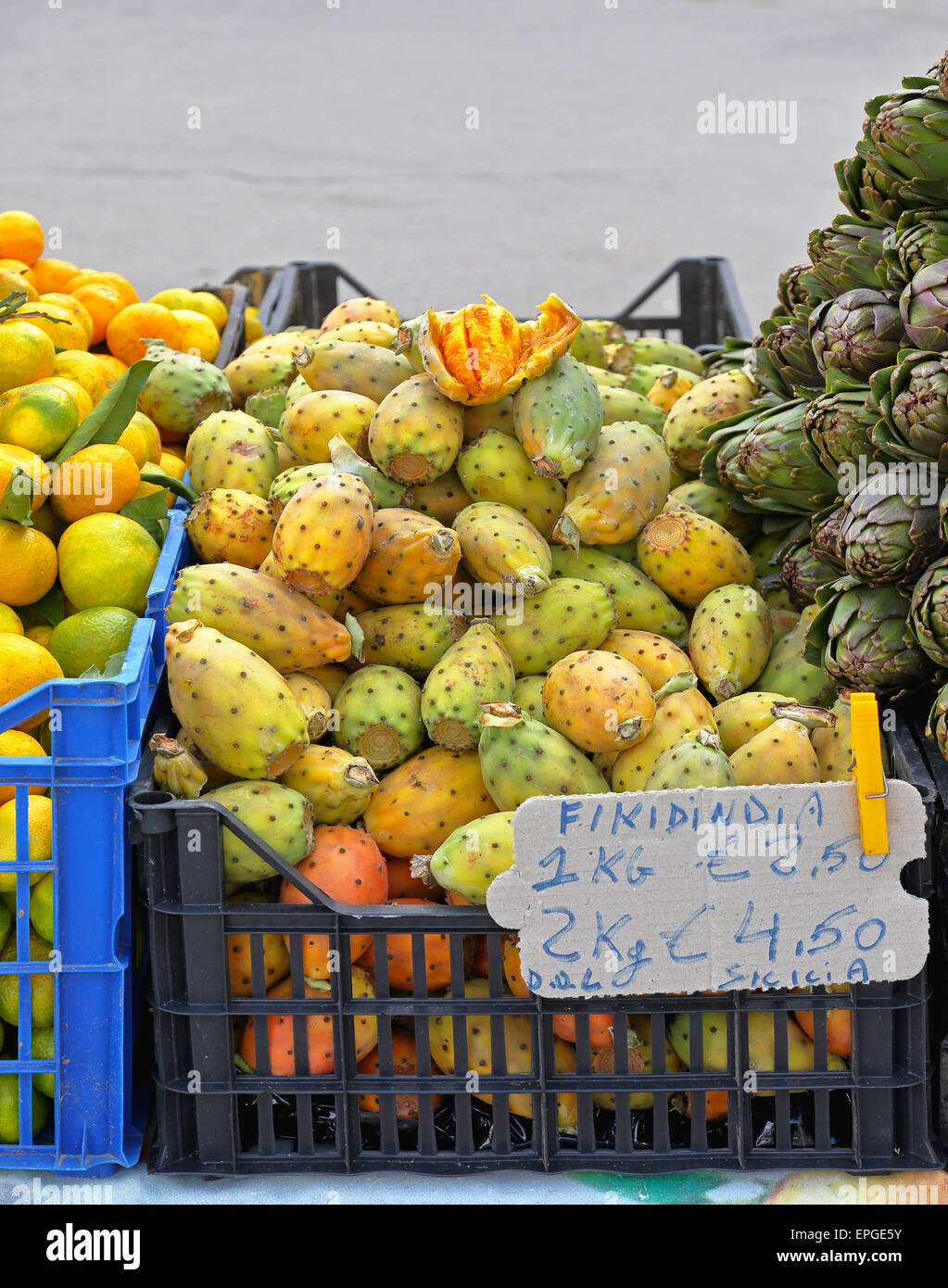 Indian fig fruit Stock Photo