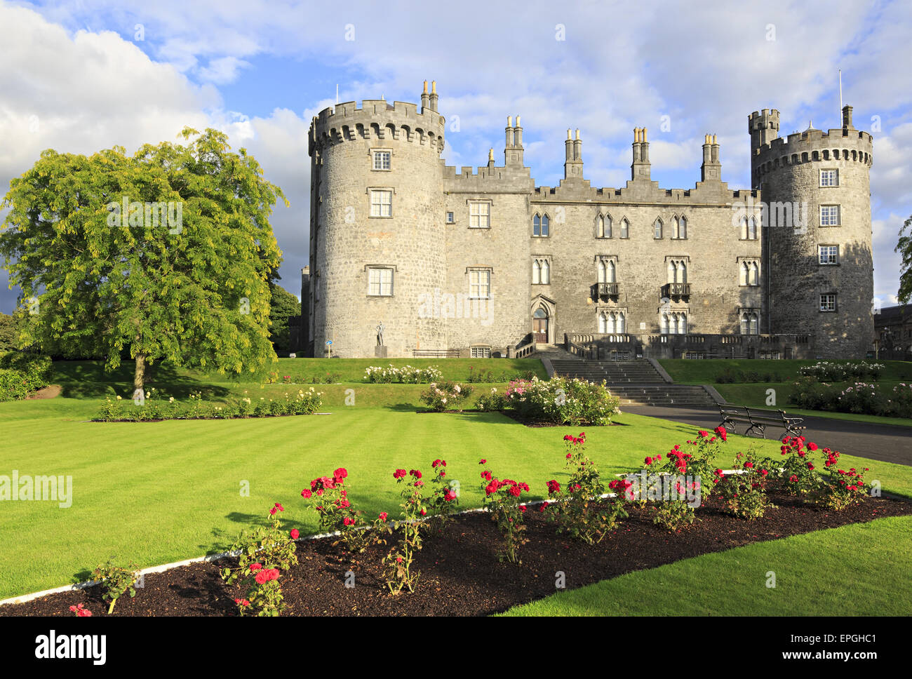 Kilkenny castle hi-res stock photography and images - Alamy