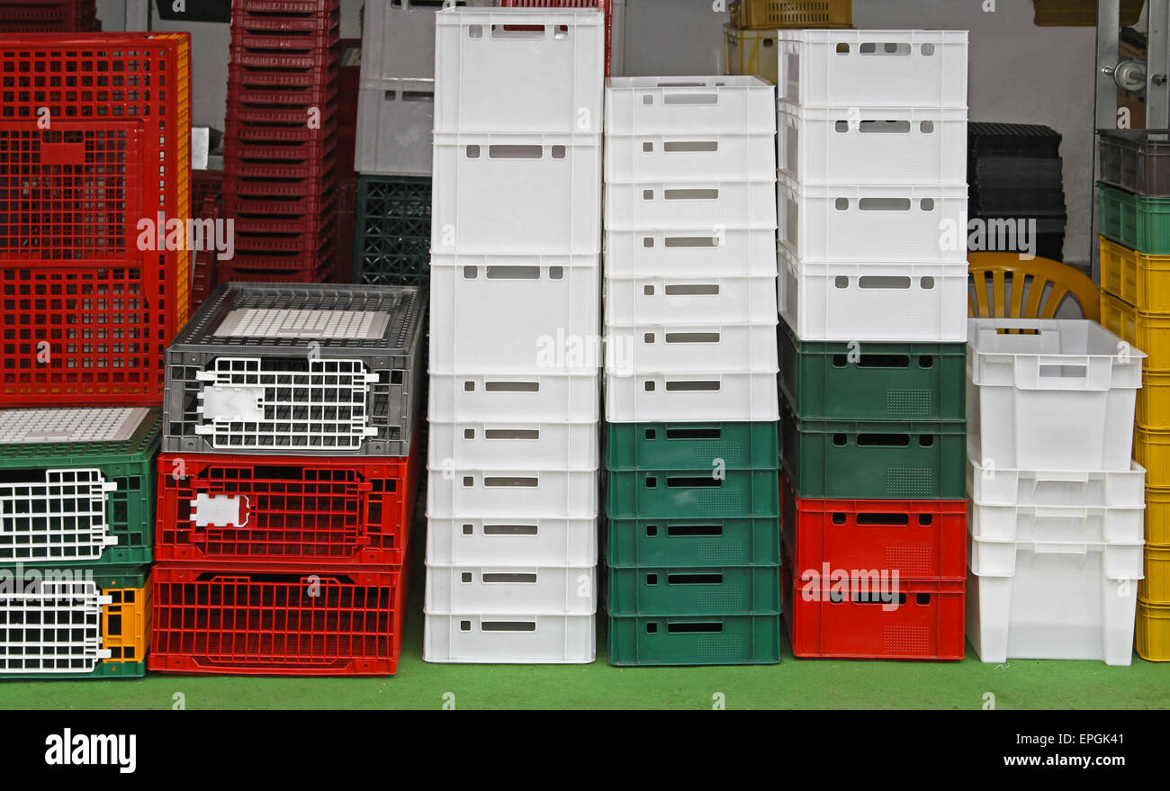 Plastic crates hi-res stock photography and images - Alamy