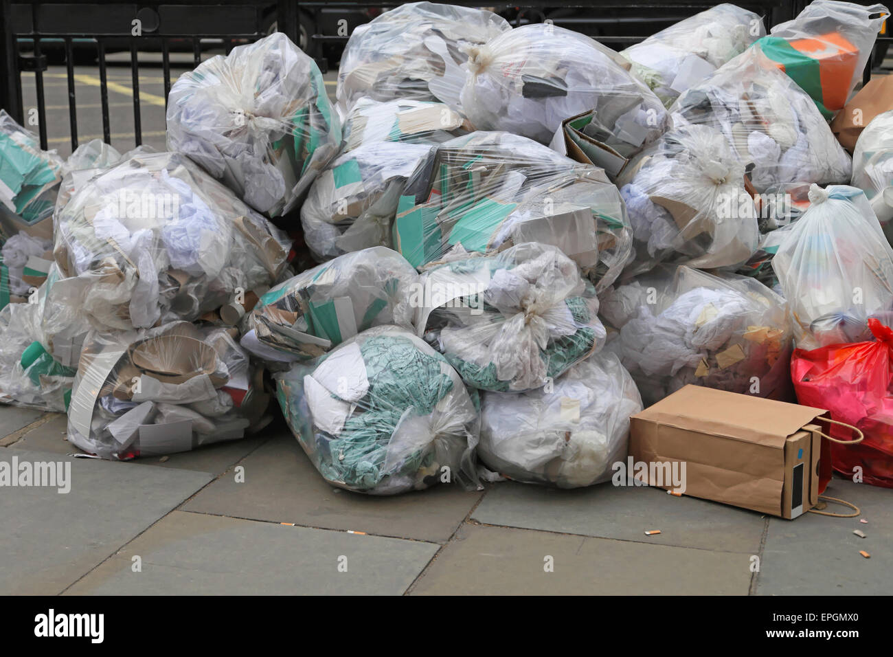 Big pile of trash hires stock photography and images Alamy