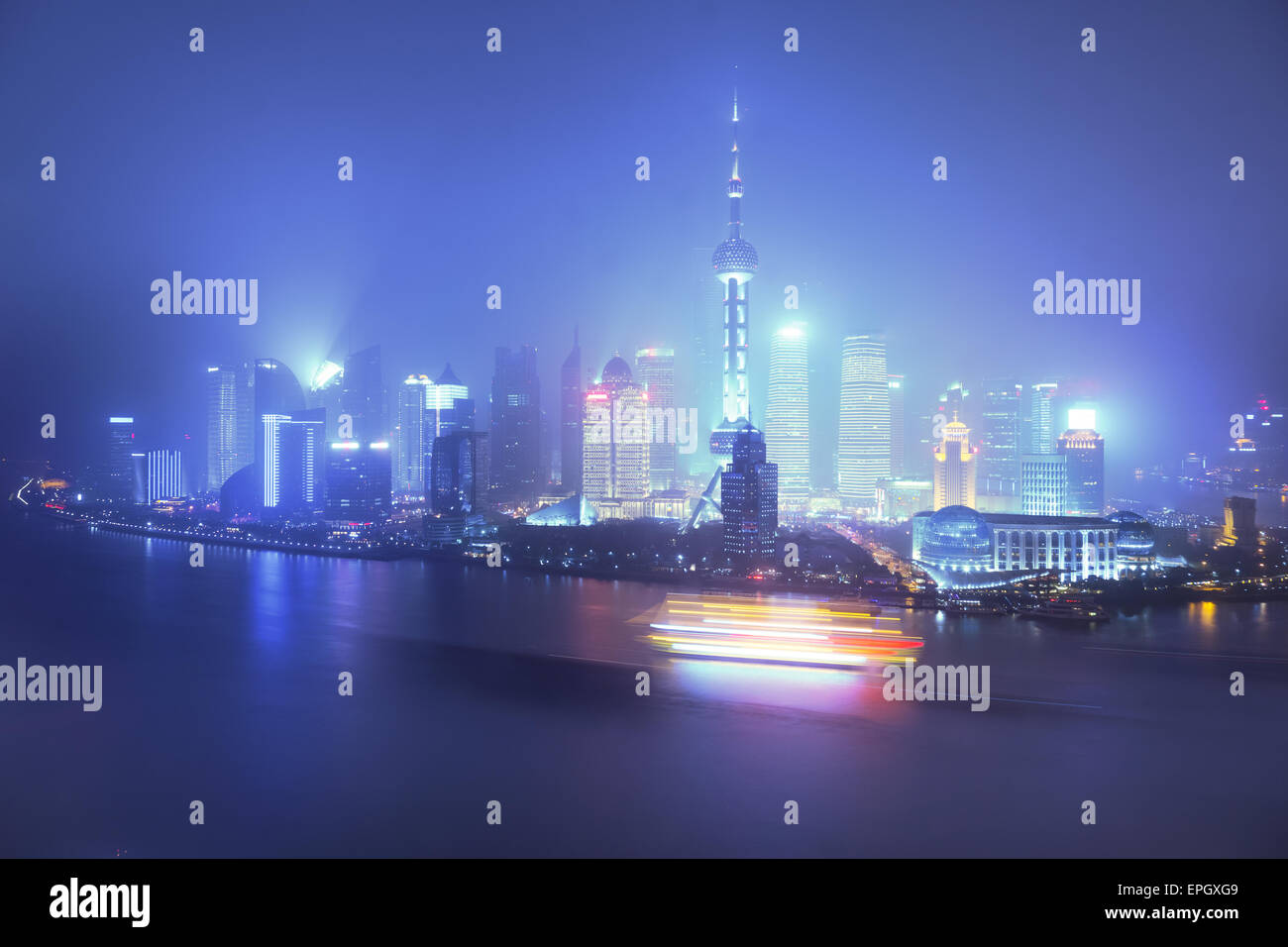 China shanghai new hi-res stock photography and images - Alamy