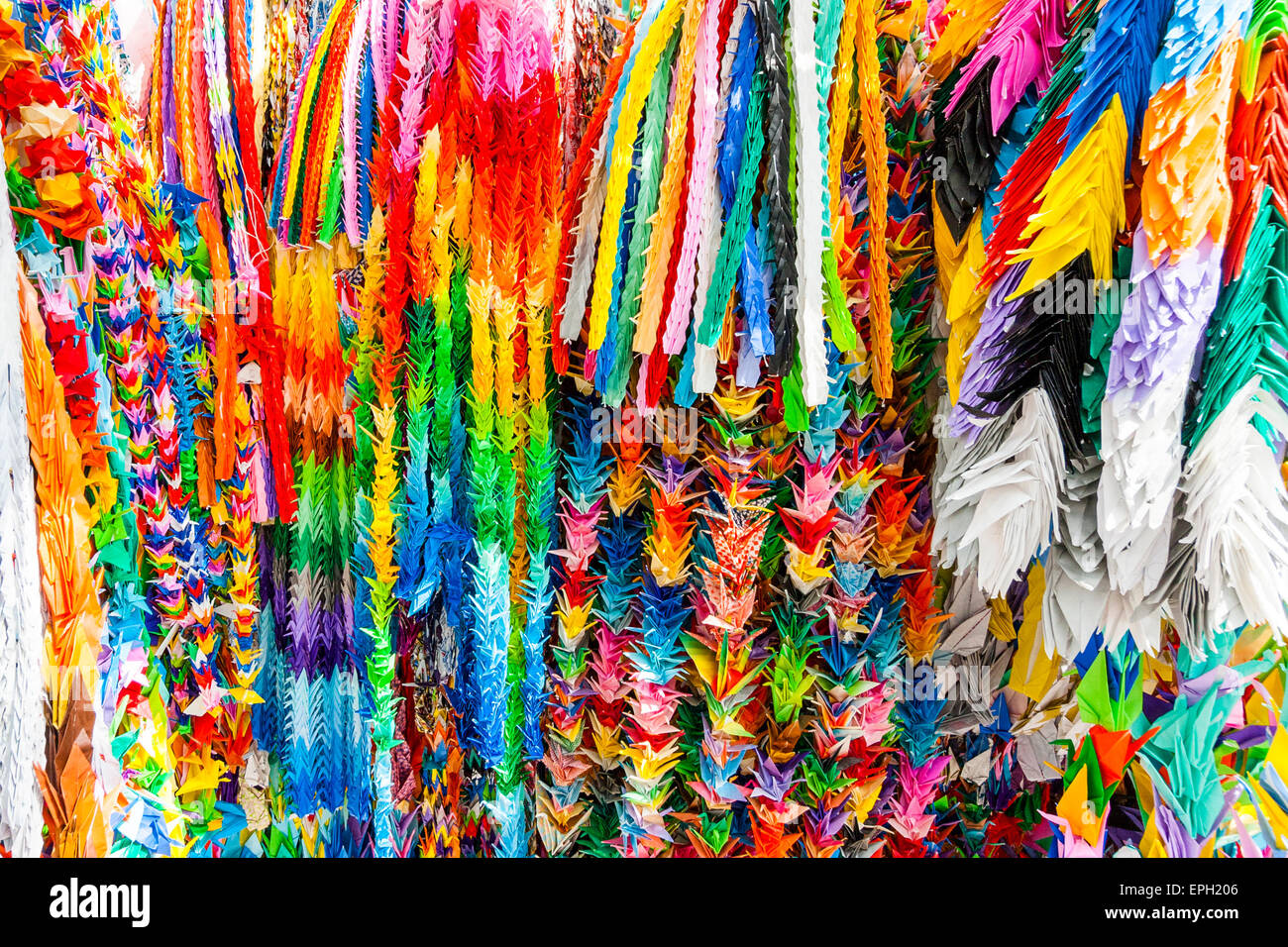 Japan, Hiroshima. Senbazuru, strings of paper cranes, orizuru, at the Stock Photo 82738662 Alamy