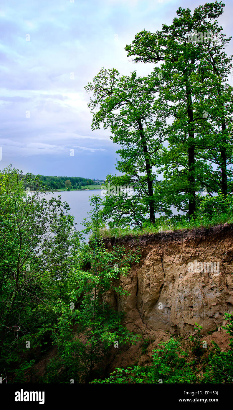 Crumbling Tree Crumbling edge hi-res stock photography and images - Alamy