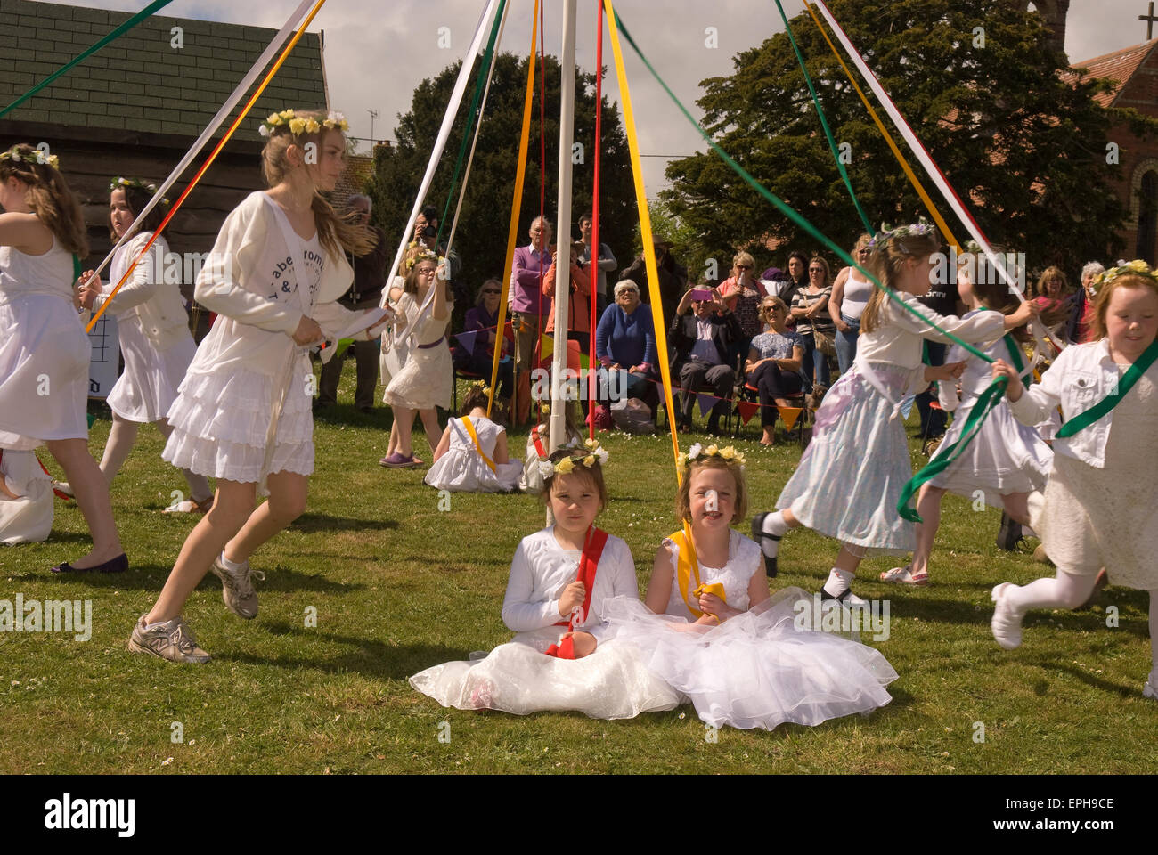 Dancing maypole uk hires stock photography and images Alamy