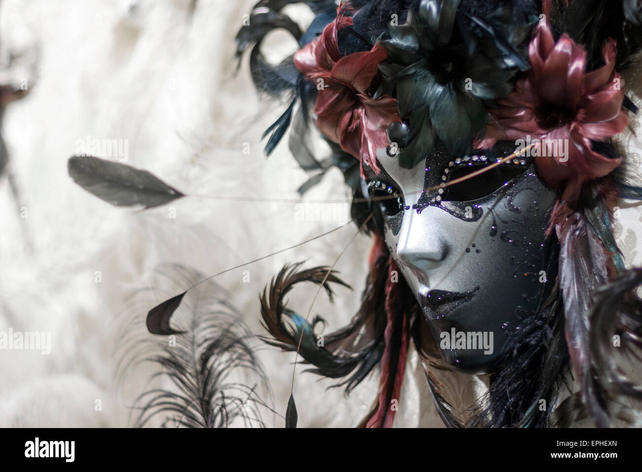 Venetian style mask hi-res stock photography and images - Alamy