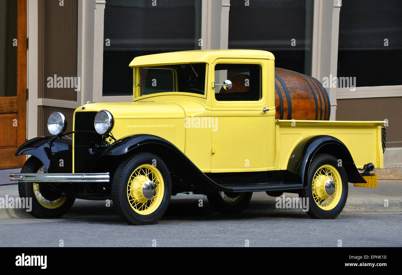 Yellow vintage truck hires stock photography and images Alamy