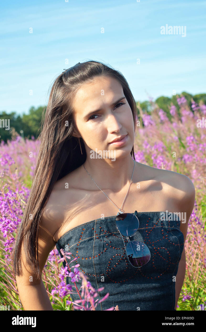Beautiful brunette woman hi-res stock photography and images - Alamy
