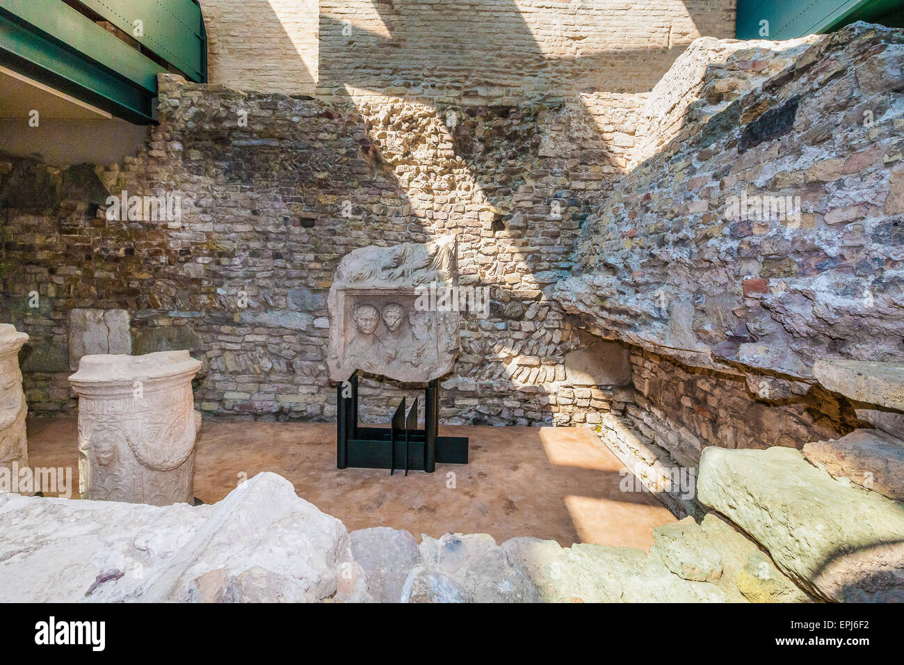 Roman prisons hires stock photography and images Alamy