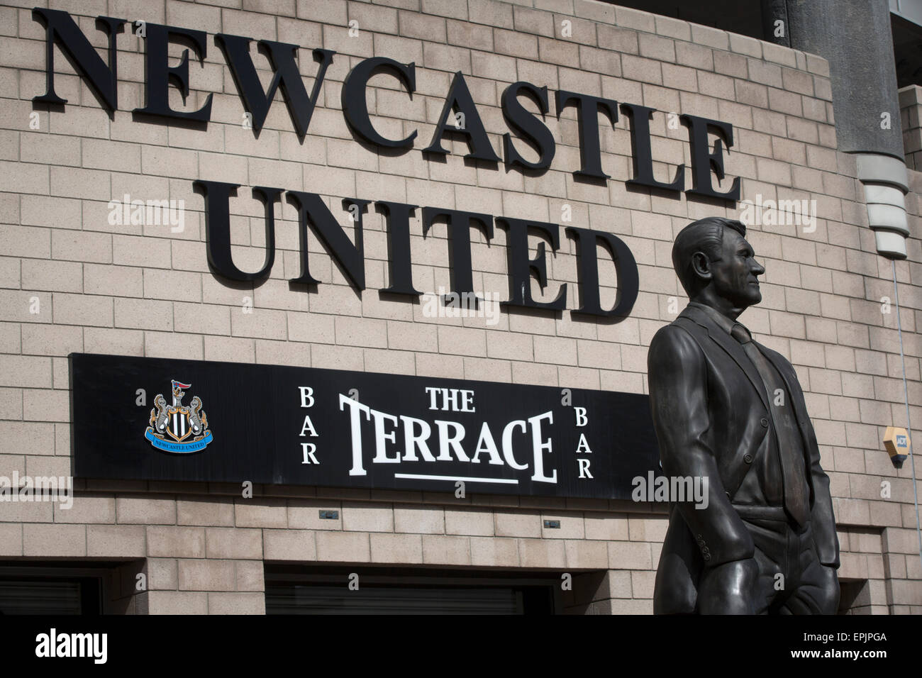 The statue to former manager Sir Bobby Robson, situated outside the Milburn Stand of the stadium before Newcastle United host Tottenham Hotspurs in an English Premier League match at St. James' Park. The match was boycotted by a section of the home support critical of the role of owner Mike Ashley and sponsorship by a payday loan company. The match was won by Spurs by 3-1, watched by 47,427, the lowest league gate of the season at the stadium. Stock Photo