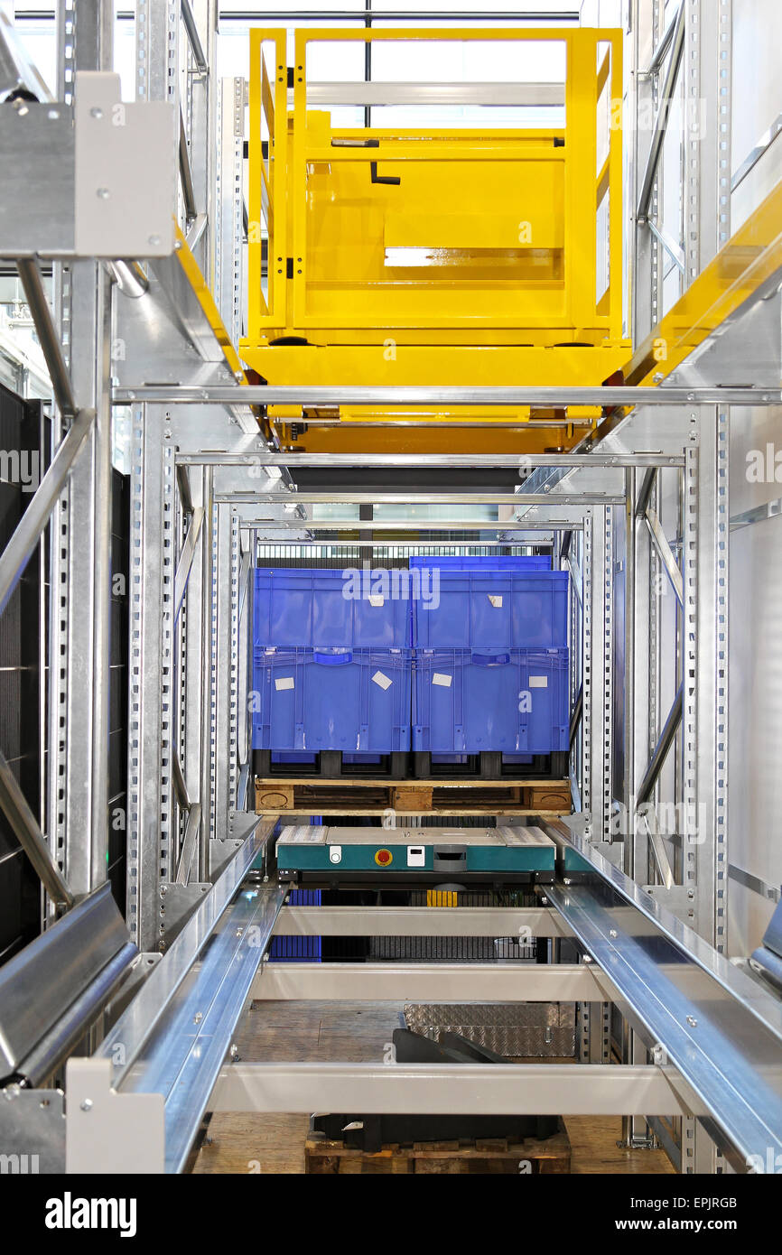 Logistic automation hi-res stock photography and images - Alamy