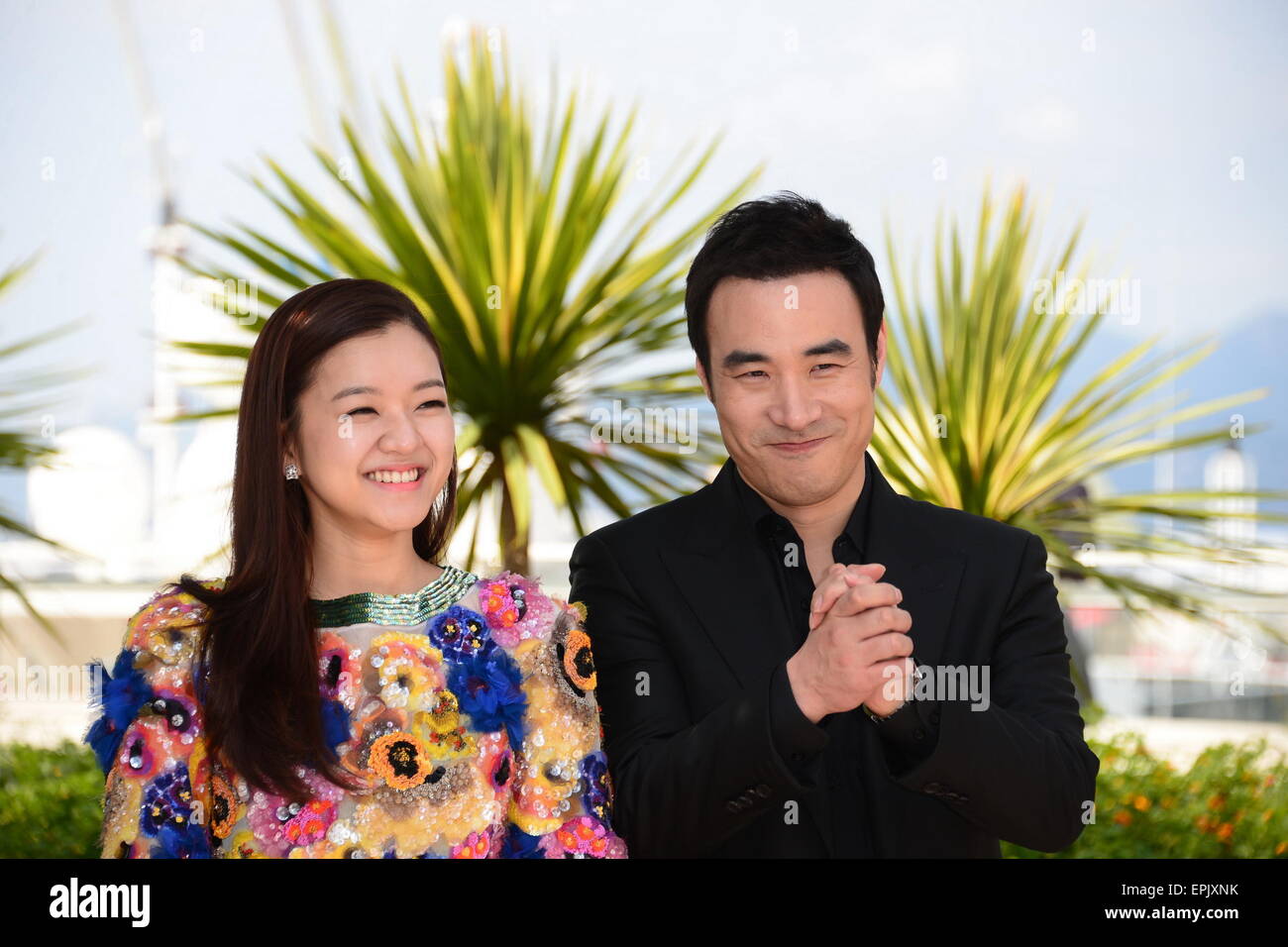 Cannes, France. 14th May, 2015. CANNES, FRANCE - MAY 19: Actors Ko Ah-seong and Bae Sung Woo attend a photocall for 'O Piseu' during the 68th annual Cannes Film Festival on May 19, 2015 in Cannes, France. © Frederick Injimbert/ZUMA Wire/Alamy Live News Stock Photo