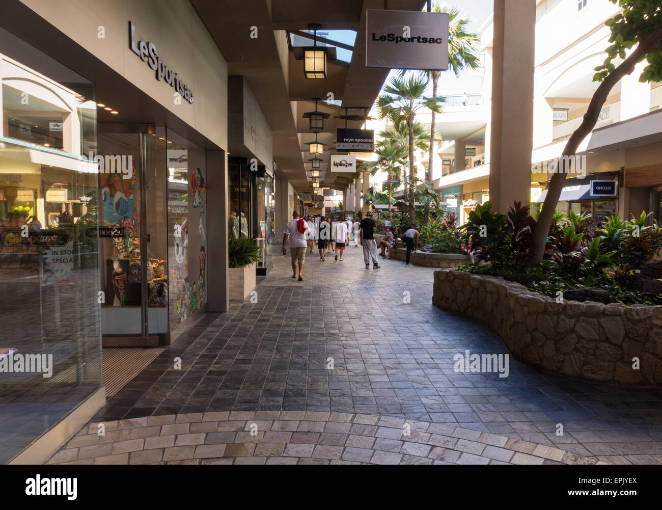 Payless ala moana 2025