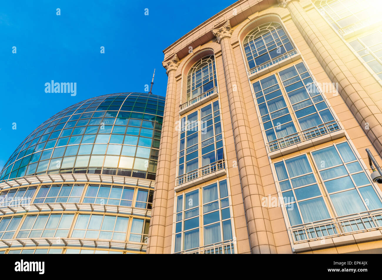 Dubai office building hi-res stock photography and images - Alamy