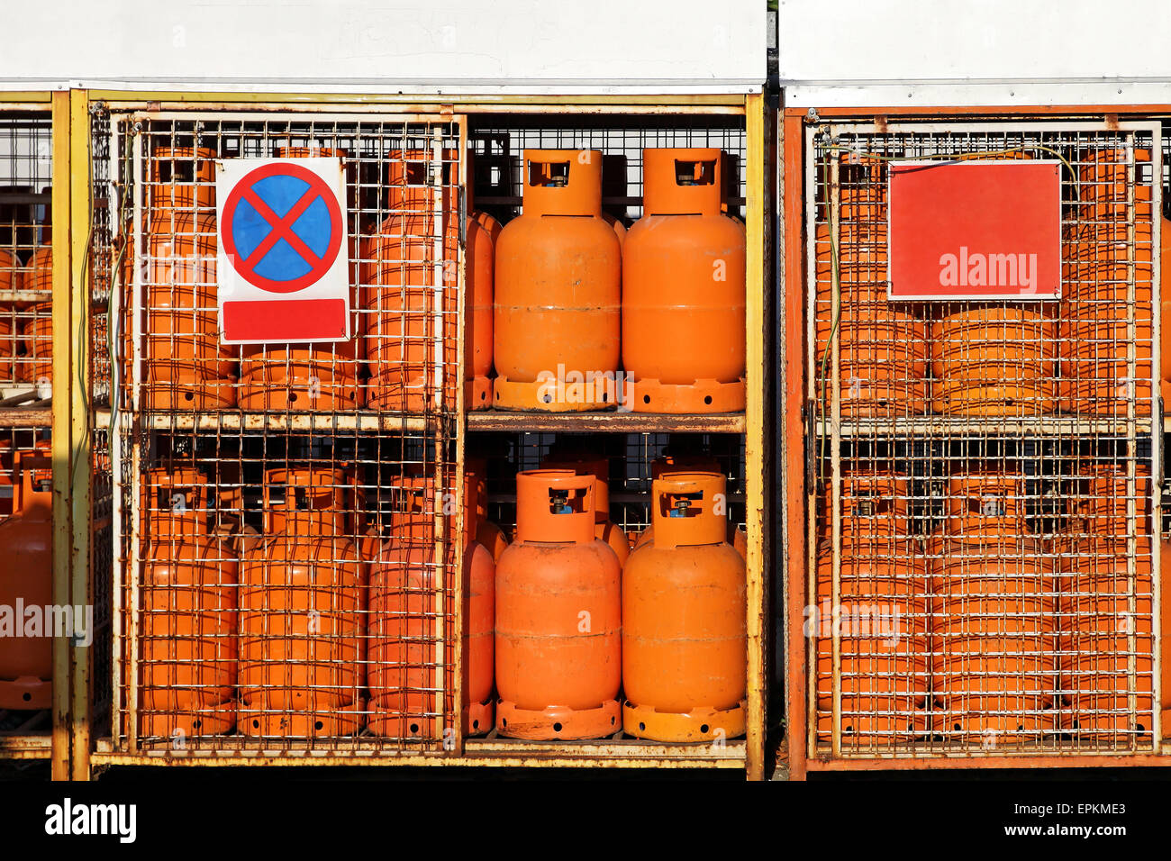 Lpg cylinders hires stock photography and images Alamy
