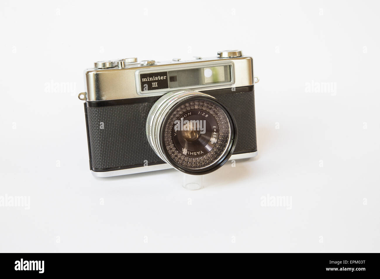 Yashica Minister III Rangefinder 35mm camera circa 1970 with light