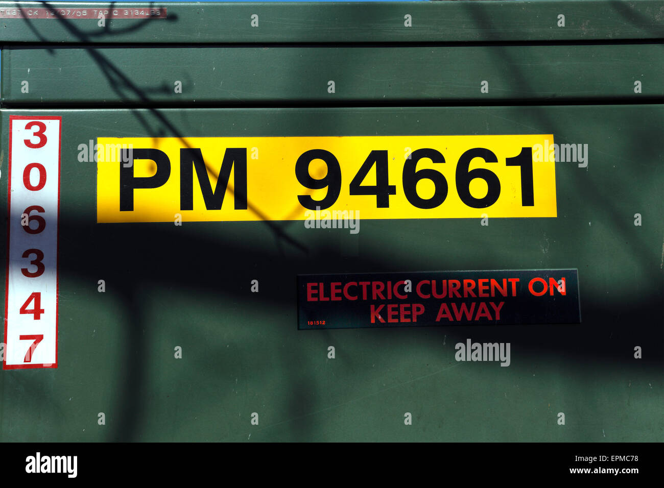 Electrical warning sign hires stock photography and images Alamy