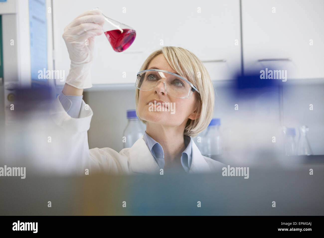 Erlenmeyer flask hires stock photography and images Alamy
