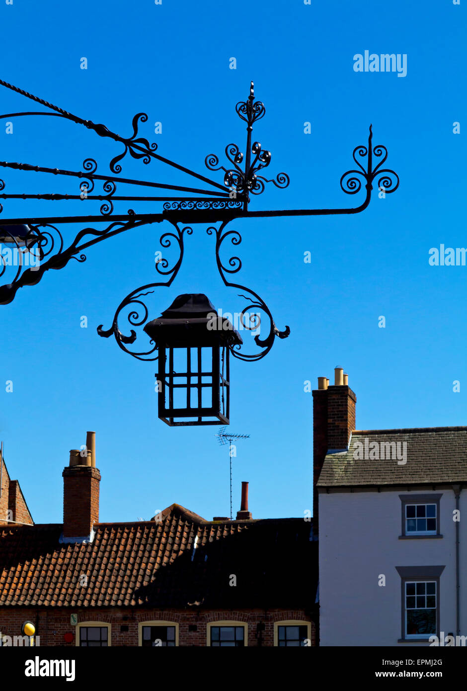 Ornate wrought iron street lamp hi-res stock photography and images - Alamy
