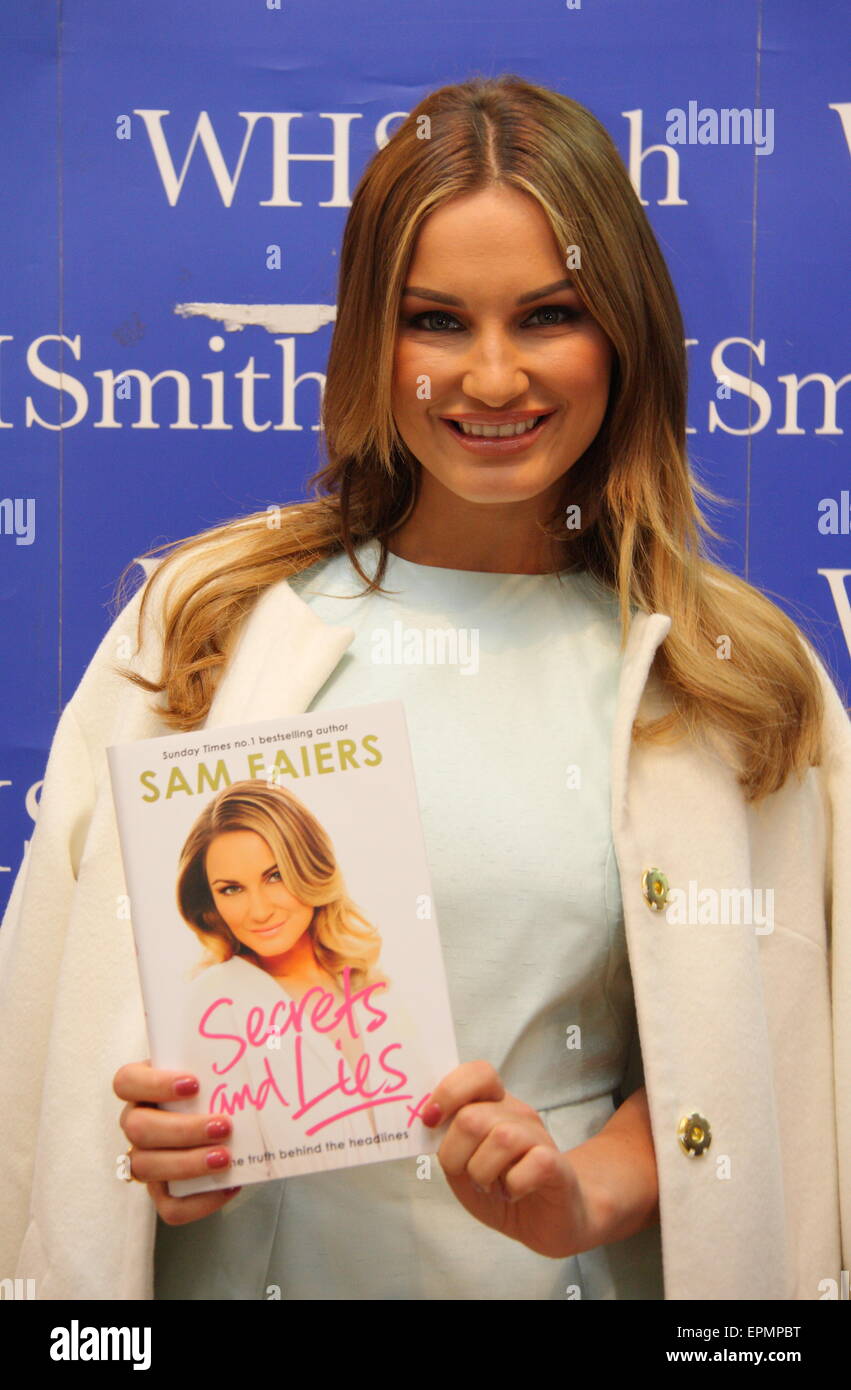 Reality TV  star, Sam Faiers signs her memoir, 'Secrets and Lies' at Meadowhall shopping centre, Sheffield, UK - 2015 Stock Photo
