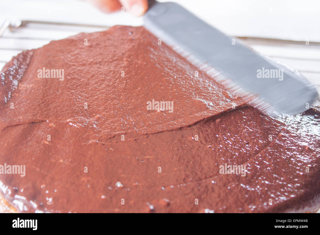 Piping icing cake hires stock photography and images Alamy
